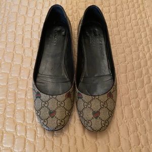 Gucci Flats
